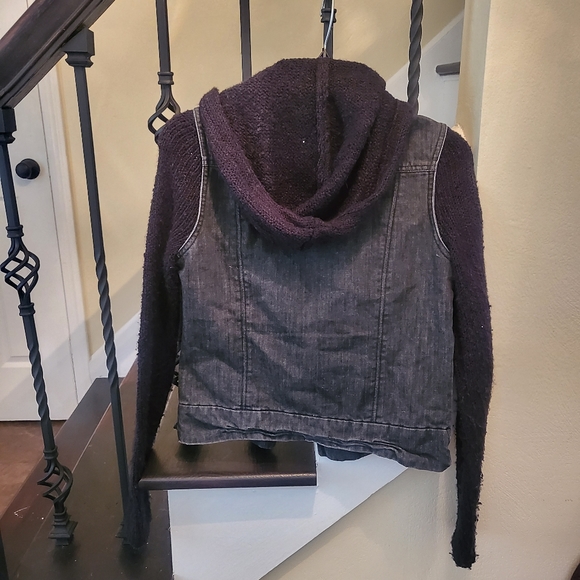 Jean jacket with black sweater sleeves and hood. Size small. - Picture 3 of 5